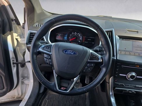 Used 2019 Ford Edge ST w/ Convenience Package AWD/4WD image 12