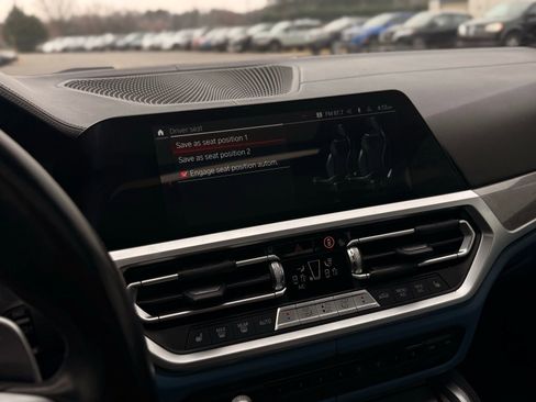 Used 2022 BMW M4 Competition w/ M Carbon Exterior Package image 51