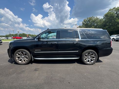 Used 2016 GMC Yukon XL Denali w/ Open Road Package AWD/4WD image 8