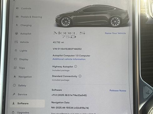 Used 2016 Tesla Model S 75D image 26