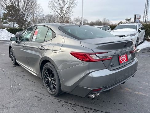 New 2026 Toyota Camry SE image 7