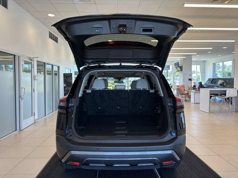 Used 2023 Nissan Rogue SL w/ SL Premium Package AWD/4WD image 9