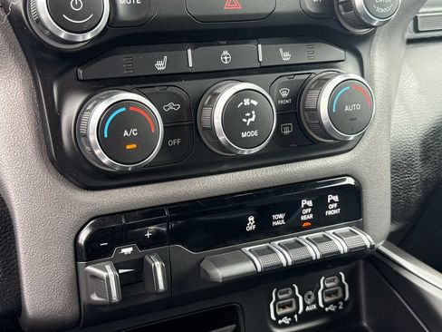 Used 2022 RAM 1500 Big Horn AWD/4WD image 21