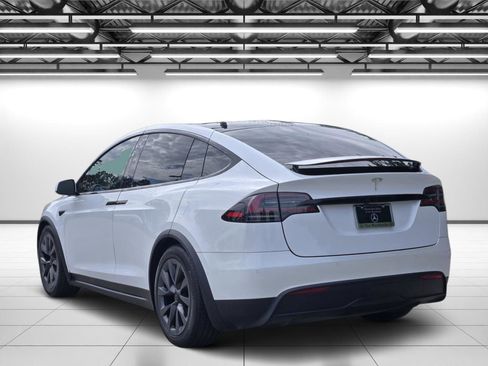 Used 2023 Tesla Model X AWD/4WD image 9
