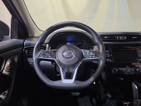 Used 2021 Nissan Rogue Sport S FWD image 11
