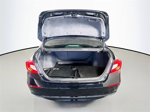 Used 2020 Honda Accord EX image 28