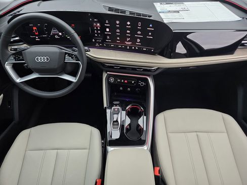 New 2025 Audi Q5 Premium image 30