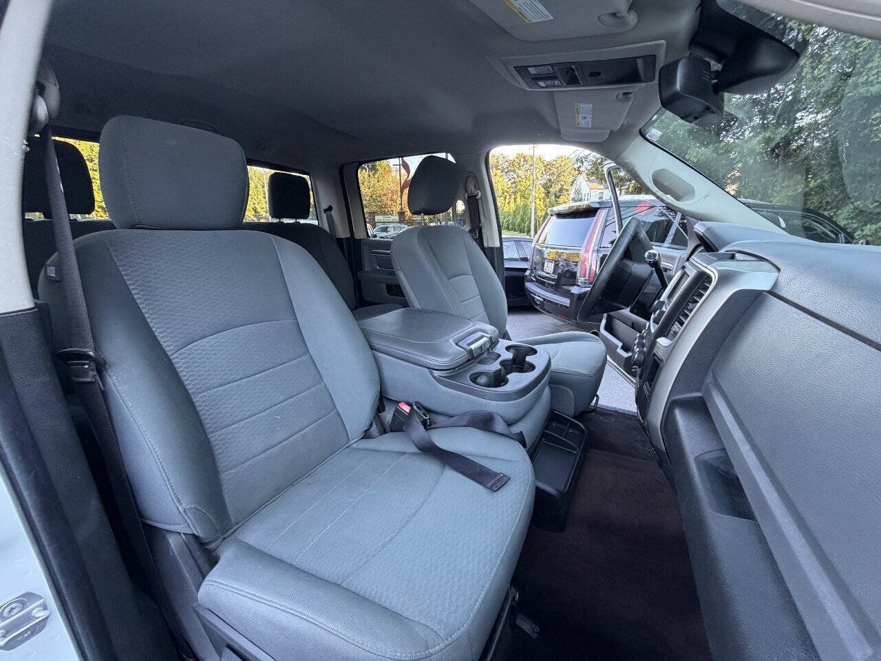 Used 2016 RAM 2500 SLT AWD/4WD image 26