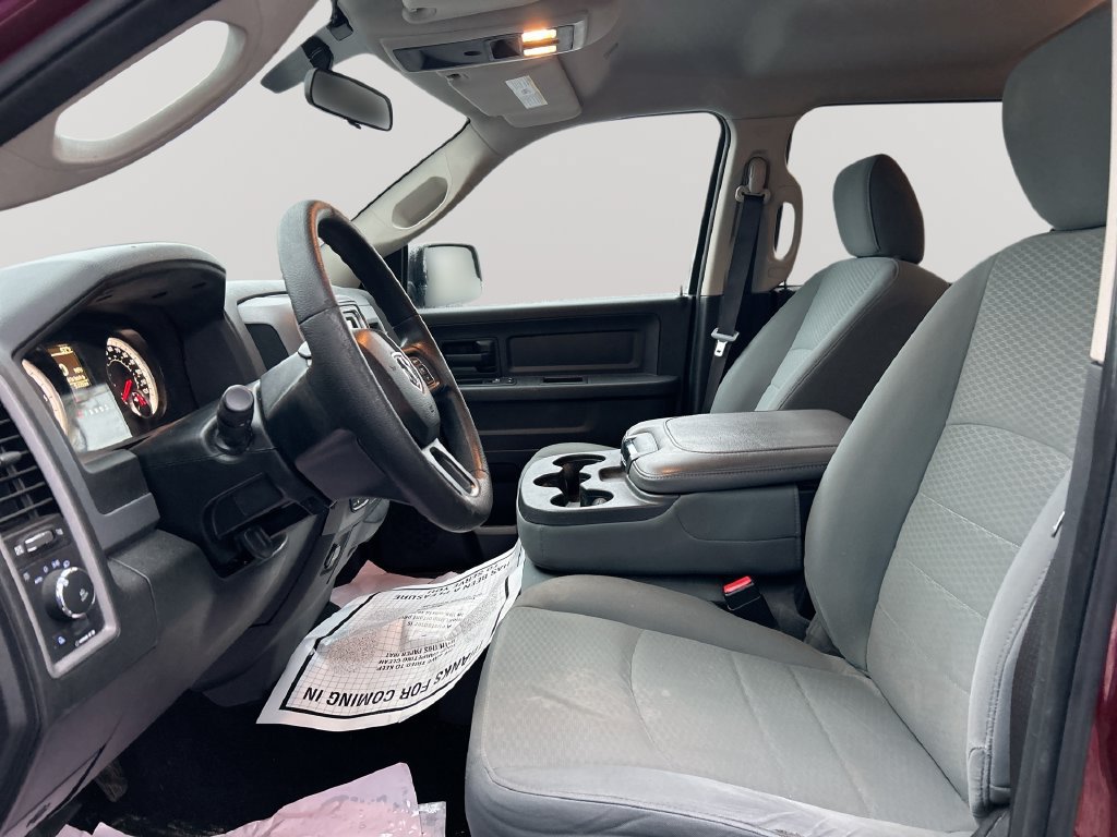 Used 2017 RAM 1500 Express w/ Express Value Package AWD/4WD image 16