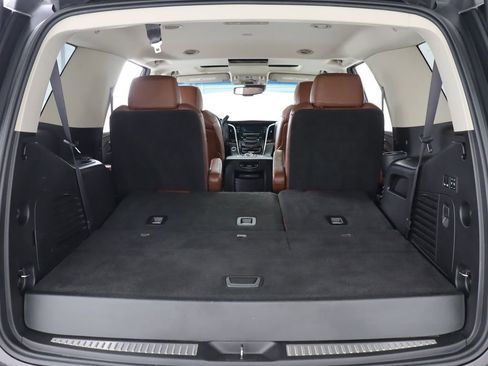 Used 2016 Cadillac Escalade Premium AWD/4WD image 38