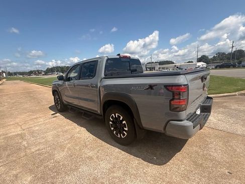 Used 2024 Nissan Frontier Pro-X RWD image 6
