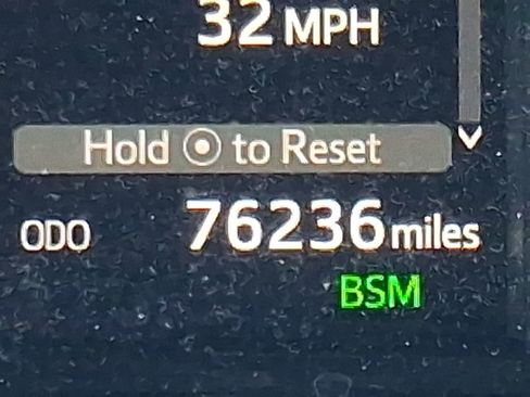 Used 2019 Toyota Highlander Limited FWD image 33