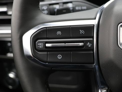 Used 2025 GMC Yukon XL Denali image 19