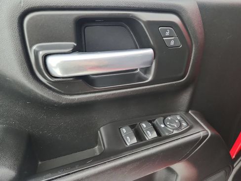 Used 2020 Chevrolet Silverado 1500 Custom Trail Boss w/ Custom Convenience Package AWD/4WD image 23