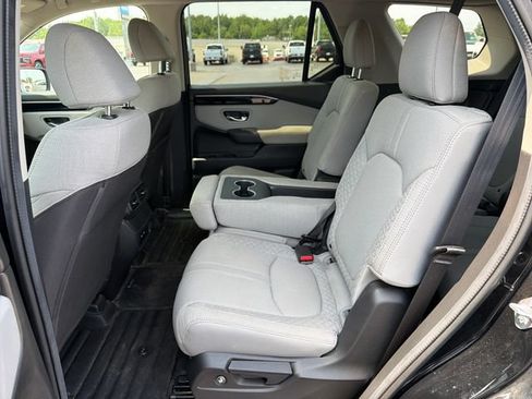 Used 2024 Honda Pilot LX image 27