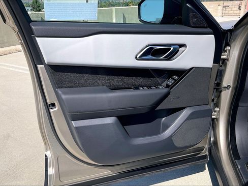 New 2026 Land Rover Range Rover Velar S AWD/4WD image 14