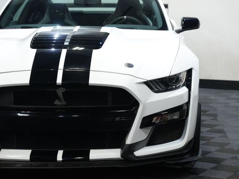 Used 2020 Ford Mustang Shelby GT500 w/ Carbon Fiber Track Pack RWD image 10