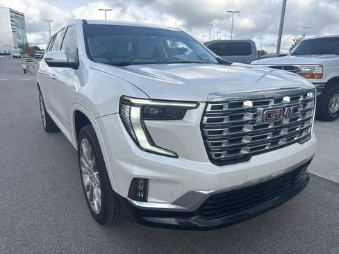 Used 2024 GMC Acadia Denali w/ Super Cruise Package FWD image 3