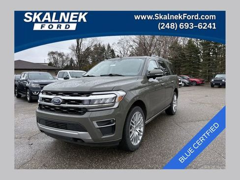 Certified 2024 Ford Expedition Limited image 1