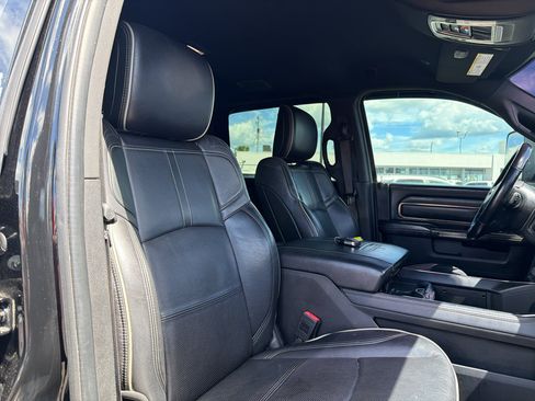 Used 2022 RAM 2500 Limited w/ Night Edition AWD/4WD image 19