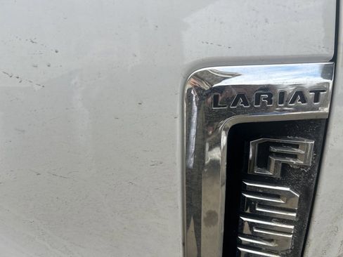 Used 2018 Ford F250 Lariat w/ Chrome Package image 3