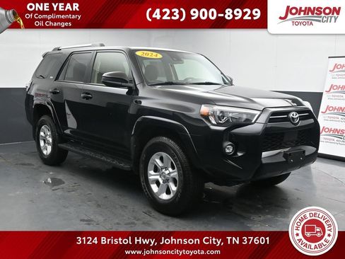 Used 2024 Toyota 4Runner SR5 image 1