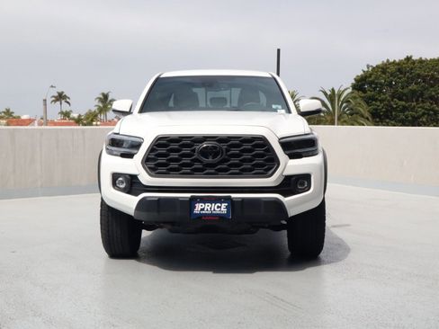 Used 2022 Toyota Tacoma TRD Off-Road w/ Technology Package AWD/4WD image 6
