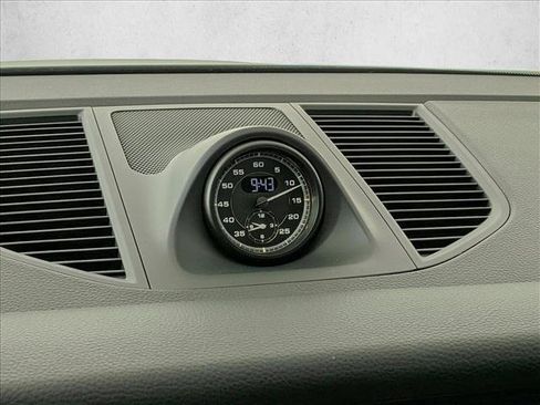 New 2026 Porsche Macan S image 23