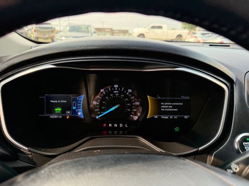 Used 2019 Ford Fusion Titanium FWD image 25