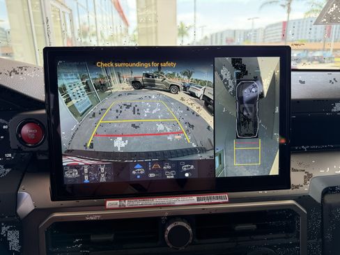 Certified 2025 Toyota 4Runner TRD Off-Road Premium image 20