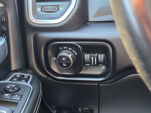 Used 2024 RAM 2500 Laramie w/ Safety Group AWD/4WD image 25