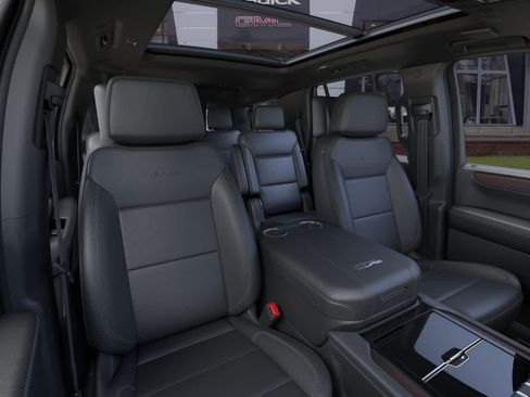 New 2026 GMC Yukon Denali w/ Denali Reserve Package AWD/4WD image 16