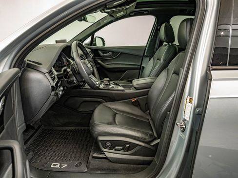 Used 2019 Audi Q7 3.0T Prestige w/ Prestige Package AWD/4WD image 32