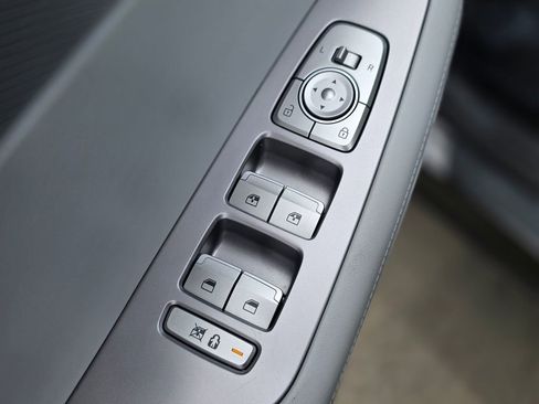 Used 2025 Hyundai Palisade SEL FWD image 24