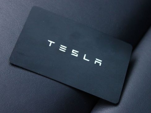 Used 2021 Tesla Model Y Long Range AWD/4WD image 41