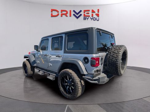 Used 2020 Jeep Wrangler Unlimited Sport S image 3