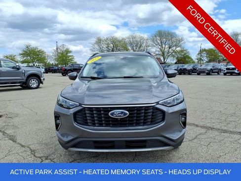 Certified 2023 Ford Escape Platinum w/ Premium Technology Package AWD/4WD image 2