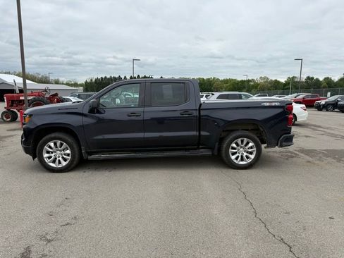 Used 2022 Chevrolet Silverado 1500 Custom w/ LPO, Dark Essentials Package AWD/4WD image 11