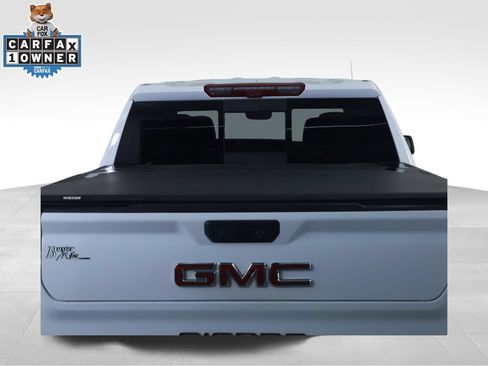 Used 2024 GMC Sierra 1500 AT4 w/ Technology Package AWD/4WD image 11
