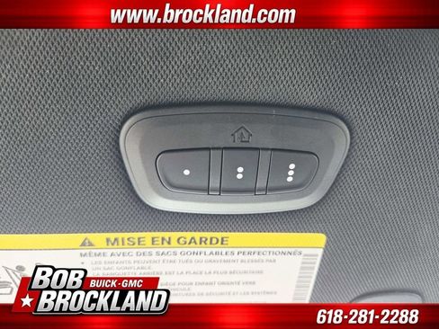 Used 2025 Chrysler Pacifica Limited FWD image 37
