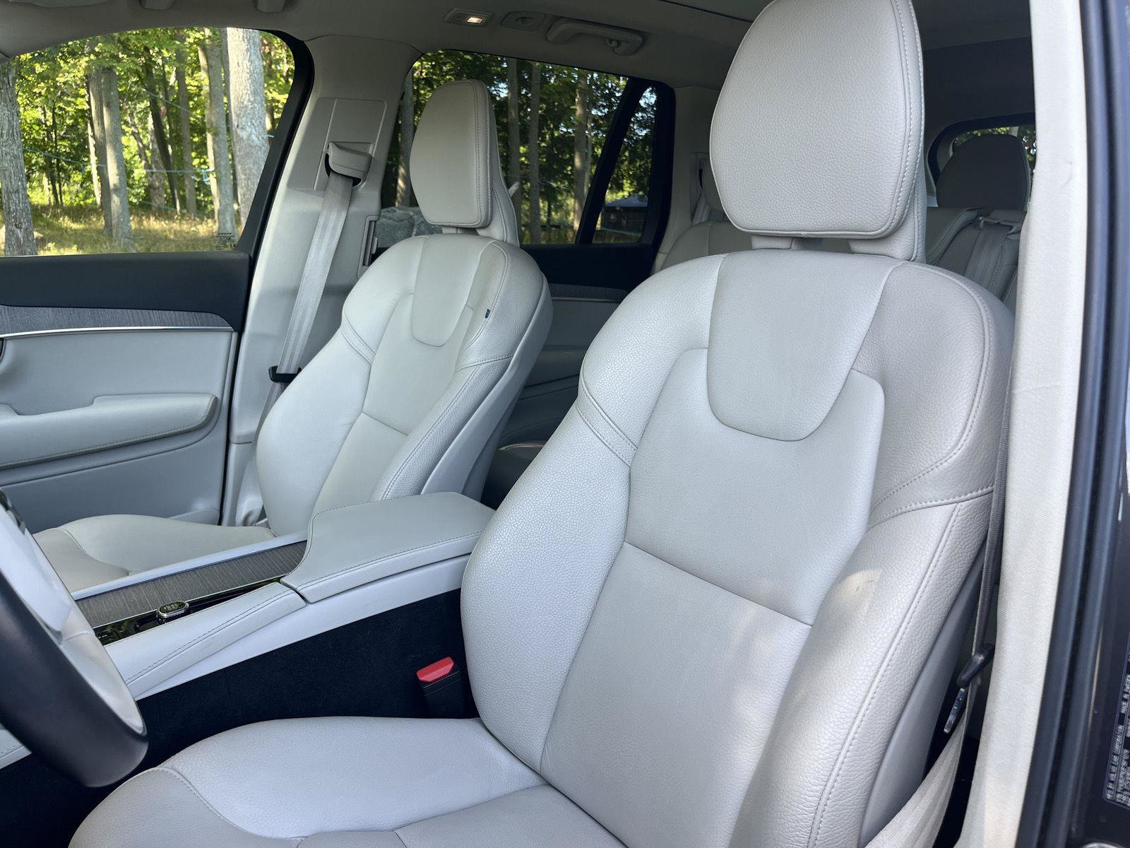 Used 2023 Volvo XC90 B6 Plus w/ Protection Package AWD/4WD image 39