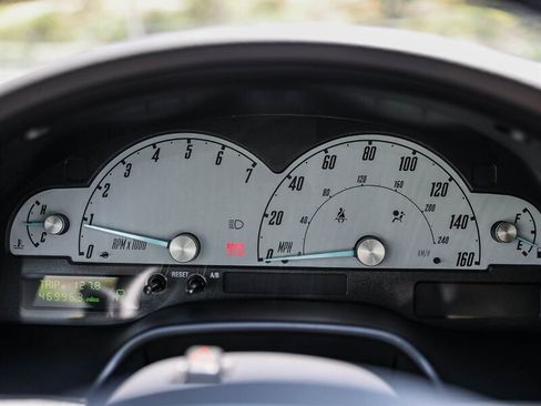Used 2002 Ford Thunderbird RWD image 23