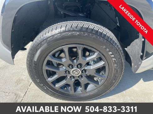 Used 2023 Toyota Tundra Platinum image 12