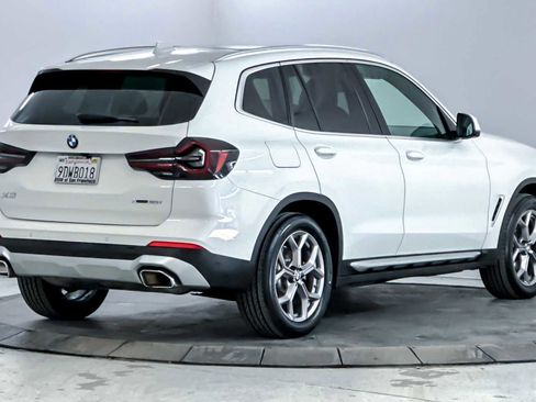 Used 2023 BMW X3 xDrive30i w/ Convenience Package image 2