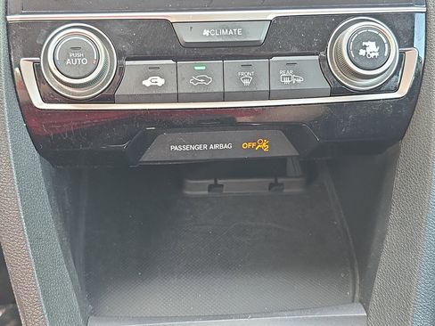Used 2016 Honda Civic EX image 22