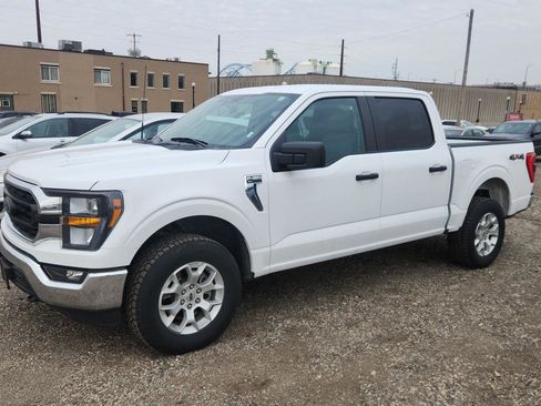 Used 2023 Ford F150 XLT image 9