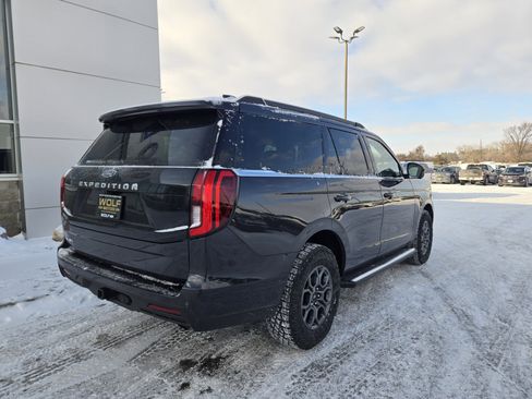 Used 2025 Ford Expedition Active image 19