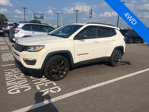 Used 2021 Jeep Compass Latitude w/ Sun and Sound Group AWD/4WD image 6