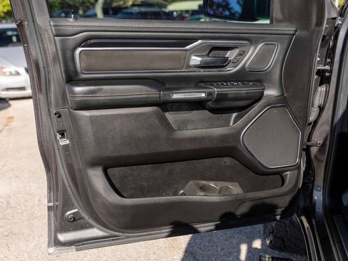 Used 2019 RAM 1500 Laramie AWD/4WD image 28