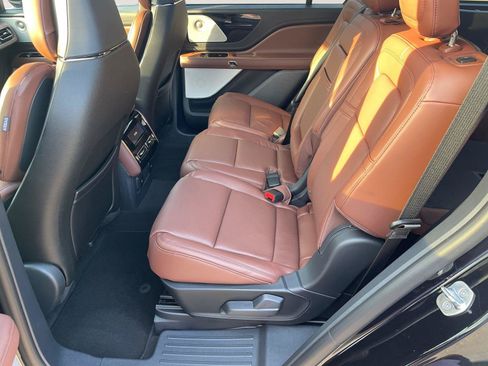 New 2026 Lincoln Aviator Reserve AWD/4WD image 13